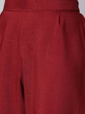 Striped round neck three-quarter sleeves thread work kurta with trousers 3