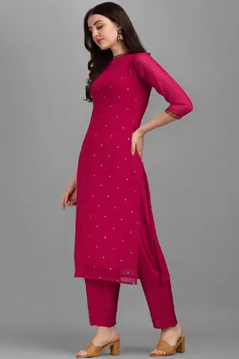 Floral embroidered sequinned kurta with trouser