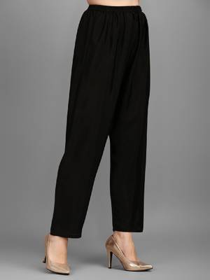 Sequin embellished straight kurta with trousers 4