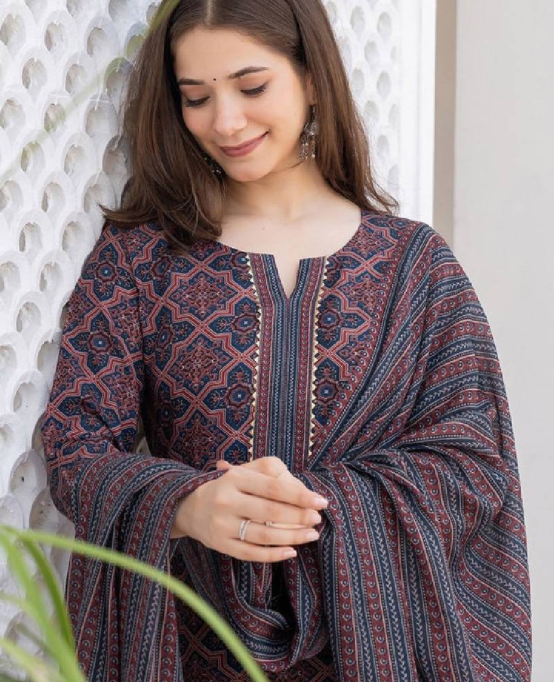 Ethnic motifs printed regular gotta patti straight kurta with trousers & dupatta