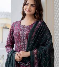 Floral printed notch neck straight kurta with trousers & dupatta