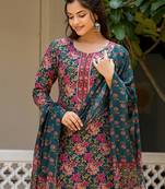 Women floral printed regular kurta with trousers & dupatta
