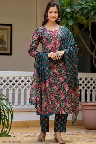 Women floral printed regular kurta with trousers & dupatta