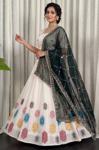 Women's Off-White Printed & Embroidered Chaniya Choli Set for 