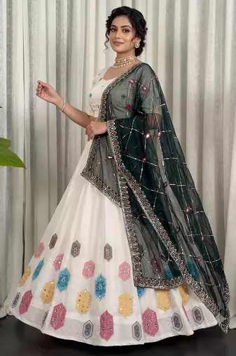 Women's Off-White Printed & Embroidered Chaniya Choli Set for 