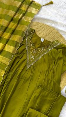 mehendi color handwork neckline mull chanderi kurti palazzo set 4