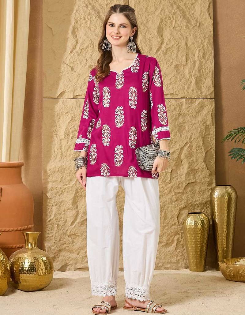 Women printed topper with lace work 