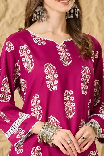 Women printed topper with lace work 