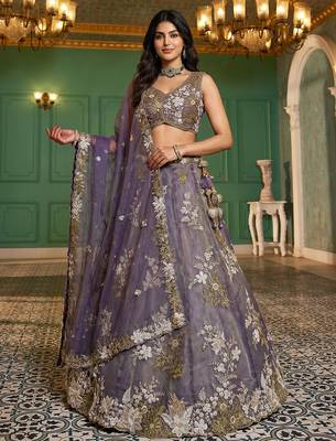 Women's Shde of Purple Tissue beads sequince Embroidered Lehenga Choli with Dupatta 1