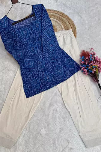 Blue bandhej print cotton top with bottom set