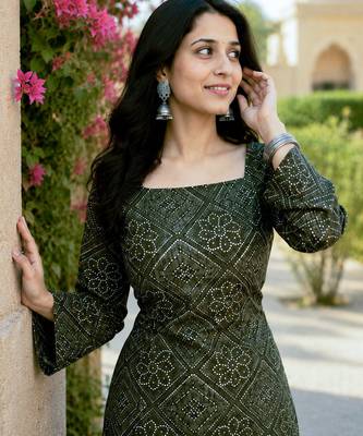 Green bandhej print cotton top with bottom set 3