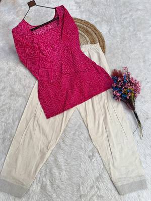 Pink bandhej print cotton top with bottom set 5