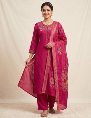 Embroidered rani mango silk kurti, plazo & dupatta set 1