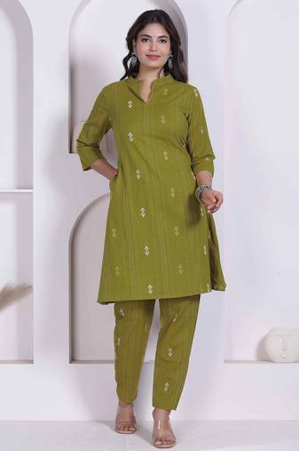 womens green printed cotton straight kurta and palazzo