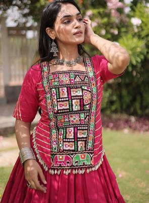 PINK Kora Cotton Navratri Lehenga Choli with Kutchi Patch Work | Fully Stitched Chaniya Choli for Navratri 5