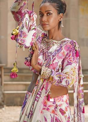 Off white printed georgette drape saree set 2