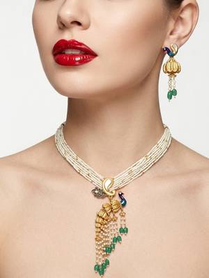 Traditional antique gold plated peacock kundan necklace set with pearl strands & green beads for wedding 1
