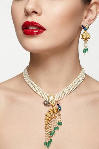 Traditional antique gold plated peacock kundan necklace set with pearl strands & green beads for wedding
