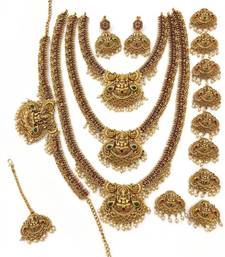 Traditional south indian temple jewelry set