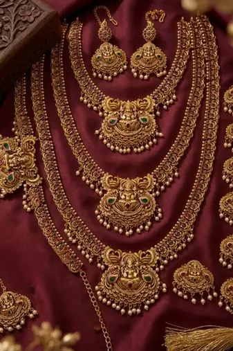 Traditional south indian temple jewelry set
