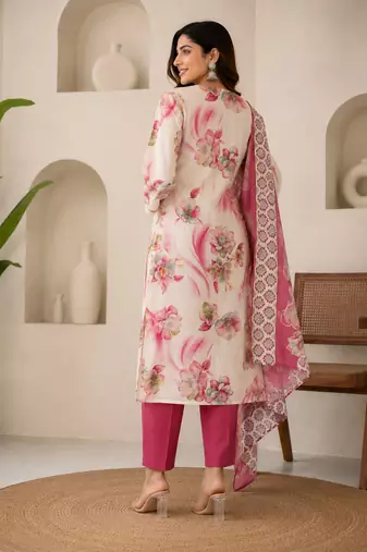 Pink cotton blend floral print kurta set
