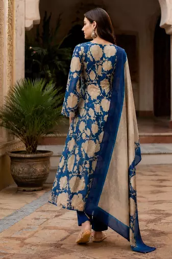 Blue cotton blend floral print kurta set