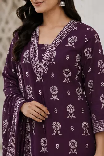 Purple cotton blend floral print kurta set
