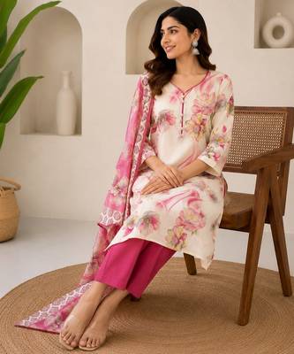 Pink cotton blend floral print kurta set 4