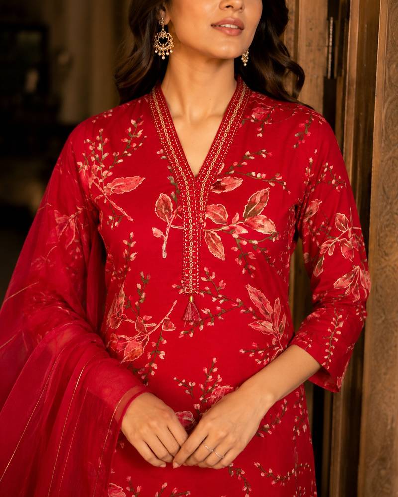 Red cotton blend floral print kurta set