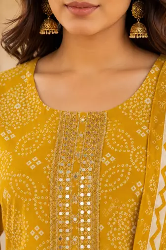 Mustard cotton blend geometric print kurta set
