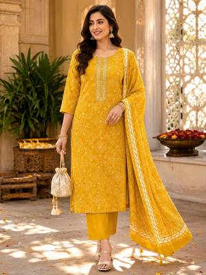 Mustard cotton blend geometric print kurta set 1