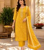 Mustard cotton blend geometric print kurta set