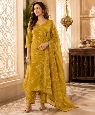 Mustard cotton blend floral print kurta set 4