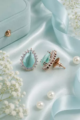 Mint blossom halo studs