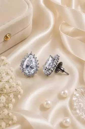 Celeste crystal halo studs