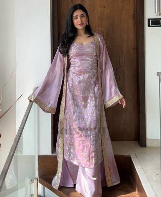 Lavender embroidered jimmy silk blend kurta set 5