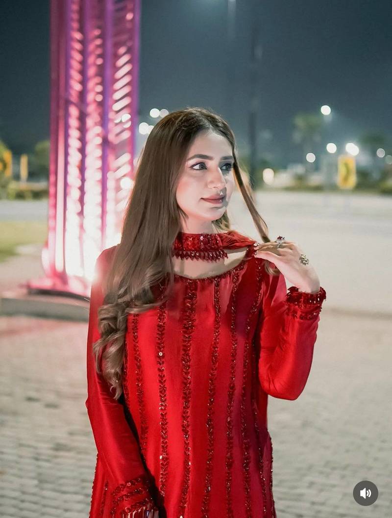 Red sequins embroidery rangoli silk blend kurta set