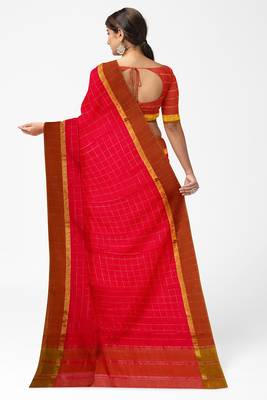 Rani pink checked saree with brown border 3