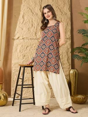 Printed Square Neck  Cotton Straight Short Kurti 1