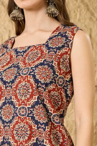 Printed Square Neck  Cotton Straight Short Kurti
