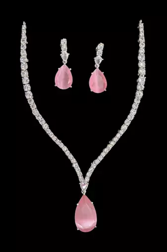 Pink rhodium-plated agate stone necklace set with earrings