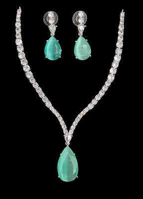 Pista green rhodium-plated agate stone necklace set with earrings 2