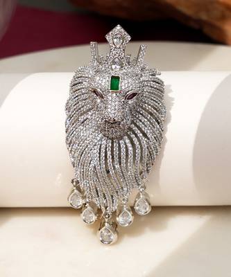 Silver plated green stone lion head brooch 2