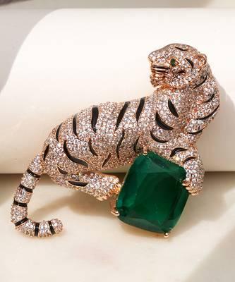 Gold plated emerald green stone crouching tiger brooch 1