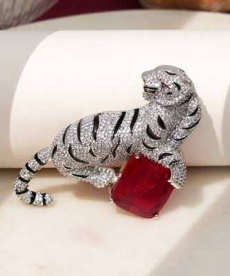 Silver plated red stone crouching tiger brooch 2