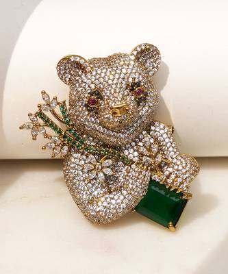 Gold plated emerald green stone bear motif brooch 2