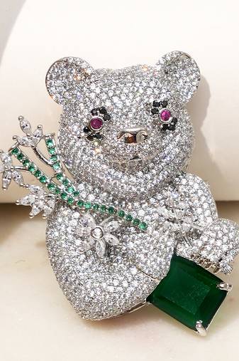 Silver plated emerald green stone bear motif brooch