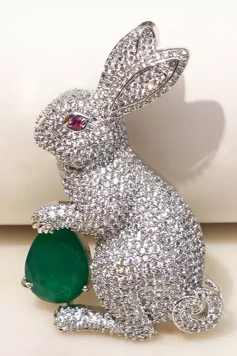 Silver plated green stone rabbit motif brooch
