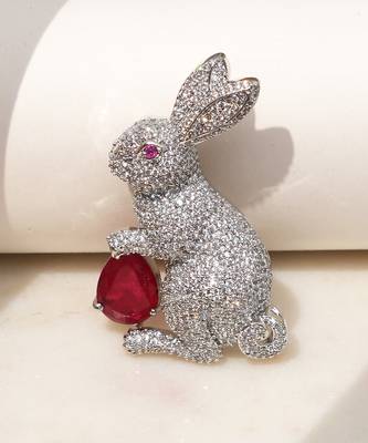 Silver plated red stone rabbit motif brooch 2