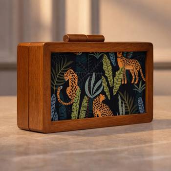 Leopard print wooden clutch bag for women with detachable strap 2